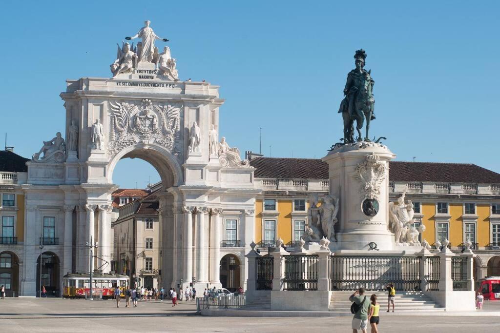 Mm3 Baixa Rossio Castle View! Apartment ลิสบอน ภายนอก รูปภาพ