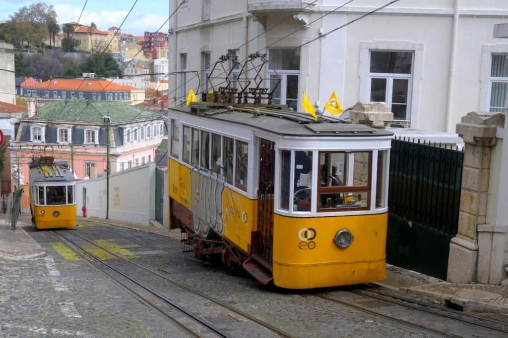 Mm3 Baixa Rossio Castle View! Apartment ลิสบอน ภายนอก รูปภาพ